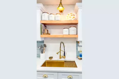 250 W Parliament Place #301, Mount Prospect, IL 60056 - Photo 17