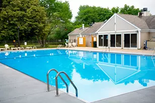 12 Oak Valley Dr, Cary, IL 60013 - Photo 25