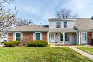 12 Oak Valley Dr, Cary, IL 60013 - Photo 3