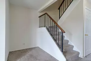 12 Oak Valley Dr, Cary, IL 60013 - Photo 5