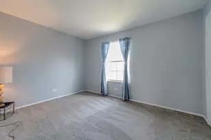 12 Oak Valley Dr, Cary, IL 60013 - Photo 17