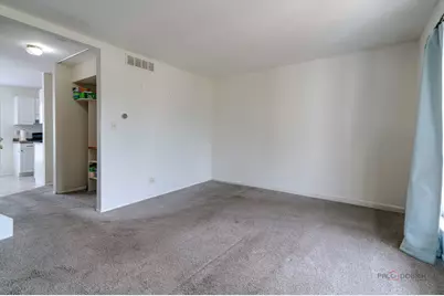 12 Oak Valley Drive, Cary, IL 60013 - Photo 7