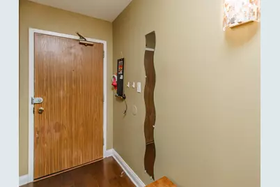 9128 W Terrace Drive #3B, Niles, IL 60714 - Photo 3