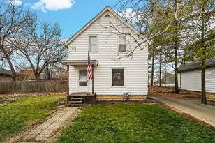 1112 S Jefferson St, Lockport, IL 60441 - Photo 1
