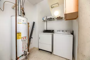 939 W Huron St, Chicago, IL 60642 - Photo 15