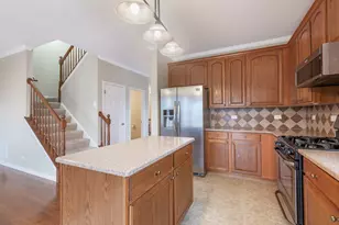 787 Thornbury Ct, Bartlett, IL 60103 - Photo 7