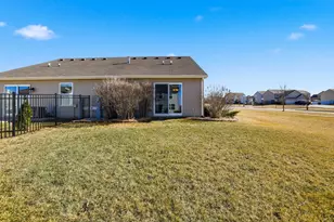 656 Vine St, Hampshire, IL 60140 - Photo 19