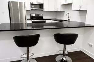 801 N McLean Blvd, Elgin, IL 60123 - Photo 5