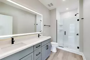 5424 Old Orchard Rd, Skokie, IL 60077 - Photo 13