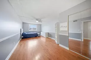 1060 N Farnsworth Ave, Aurora, IL 60505 - Photo 11