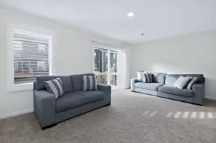 1007 Briar Gln Ct, Hampshire, IL 60140 - Photo 9