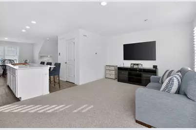 1007 Briar Glen Court, Hampshire, IL 60140 - Photo 5