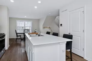 1007 Briar Gln Ct, Hampshire, IL 60140 - Photo 7