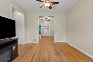 [Address not provided], Chicago, IL 60660 - Photo 3