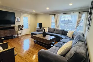 2243 S 3rd Ave, Riverside, IL 60546 - Photo 13