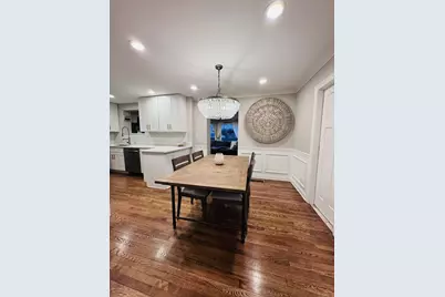 2243 S 3rd Avenue, Riverside, IL 60546 - Photo 5