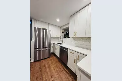 2243 S 3rd Avenue, Riverside, IL 60546 - Photo 9