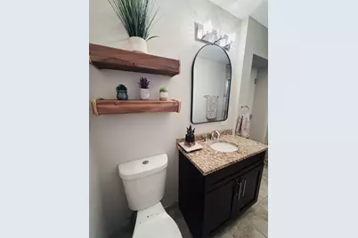 2243 S 3rd Avenue, Riverside, IL 60546 - Photo 17