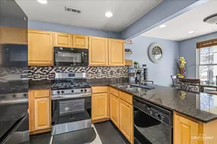 117 Presidential Blvd, Oswego, IL 60543 - Photo 7