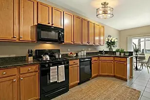 341 Patriot Dr, Hainesville, IL 60030 - Photo 15