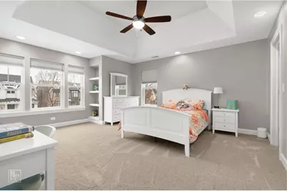 219 N Clinton Avenue, Elmhurst, IL 60126 - Photo 35