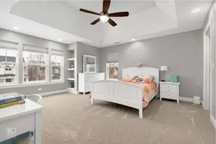 219 N Clinton Ave, Elmhurst, IL 60126 - Photo 35