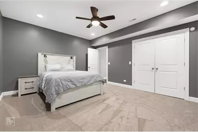 219 N Clinton Avenue, Elmhurst, IL 60126 - Photo 47