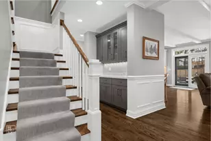 219 N Clinton Ave, Elmhurst, IL 60126 - Photo 9