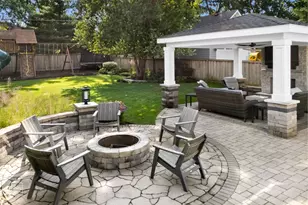 219 N Clinton Ave, Elmhurst, IL 60126 - Photo 65