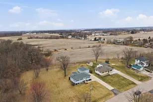 274 W Center St, Burlington, IL 60109 - Photo 45