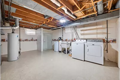 274 W Center Street, Burlington, IL 60109 - Photo 29