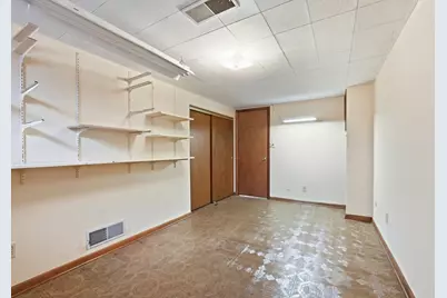 274 W Center Street, Burlington, IL 60109 - Photo 27