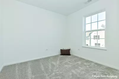 402 Neubauer Circle, Lindenhurst, IL 60046 - Photo 21