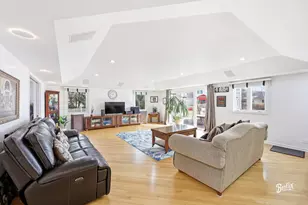 2911 Bayberry Dr, Buffalo Grove, IL 60089 - Photo 9