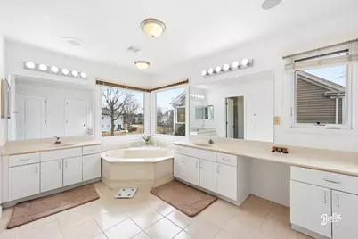 2911 Bayberry Drive, Buffalo Grove, IL 60089 - Photo 23