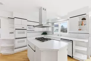 2911 Bayberry Dr, Buffalo Grove, IL 60089 - Photo 7