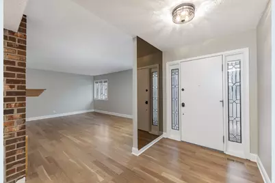 2010 Carriage Hill Road, Lisle, IL 60532 - Photo 7