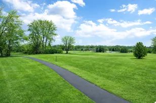 2010 Carriage Hill Rd, Lisle, IL 60532 - Photo 41