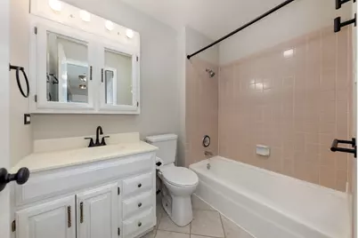 2010 Carriage Hill Road, Lisle, IL 60532 - Photo 23