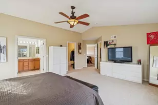 2596 W Birch Dr, Round Lake, IL 60073 - Photo 15