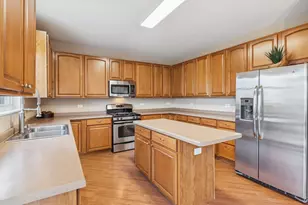 2596 W Birch Dr, Round Lake, IL 60073 - Photo 13