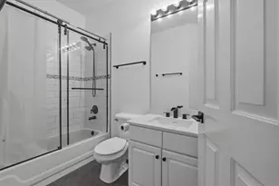 286 Prairie View Ln, Wheeling, IL 60090 - Photo 13