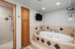 907 E Broadway Ave, Winthrop Harbor, IL 60096 - Photo 27