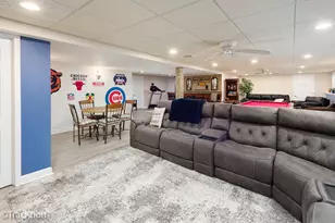 907 E Broadway Ave, Winthrop Harbor, IL 60096 - Photo 21