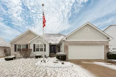 907 E Broadway Avenue, Winthrop Harbor, IL 60096 - Photo 1