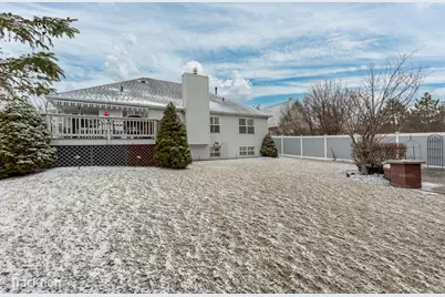 907 E Broadway Avenue, Winthrop Harbor, IL 60096 - Photo 29