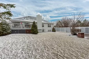 907 E Broadway Ave, Winthrop Harbor, IL 60096 - Photo 29