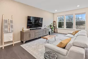 2646 Martini St, Mundelein, IL 60060 - Photo 3