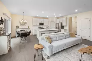 2646 Martini St, Mundelein, IL 60060 - Photo 5