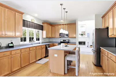 9 Laurel Valley Court, Lake in the Hills, IL 60156 - Photo 15